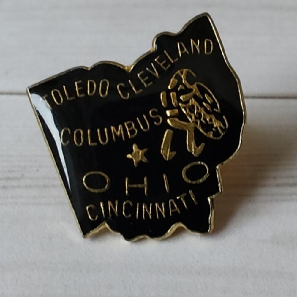 Ohio State Shaped Pin Souvenir Travel Hat Lapel Collectible